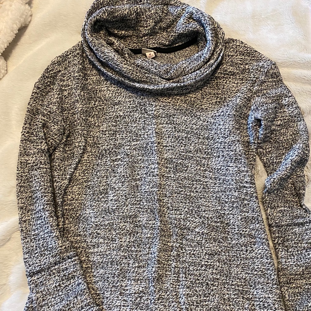 Women’s Cowl-neck Sweater